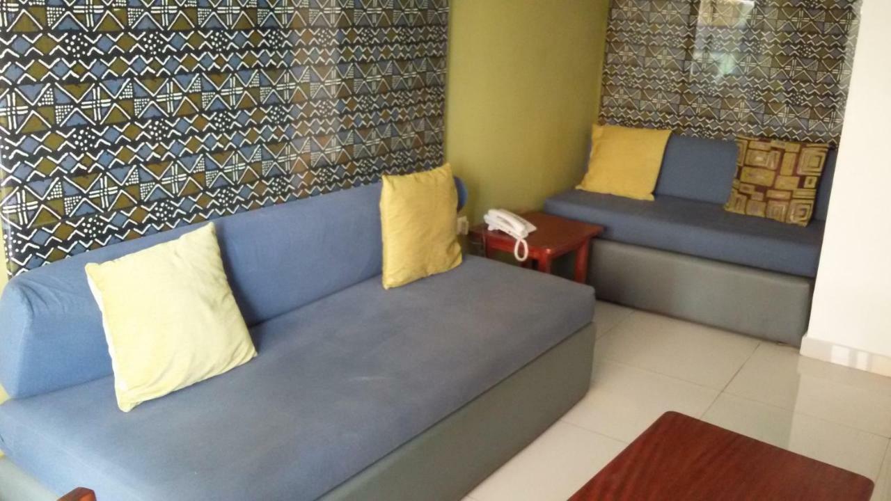 Residence Bertille Abidjan Cocody Exteriör bild
